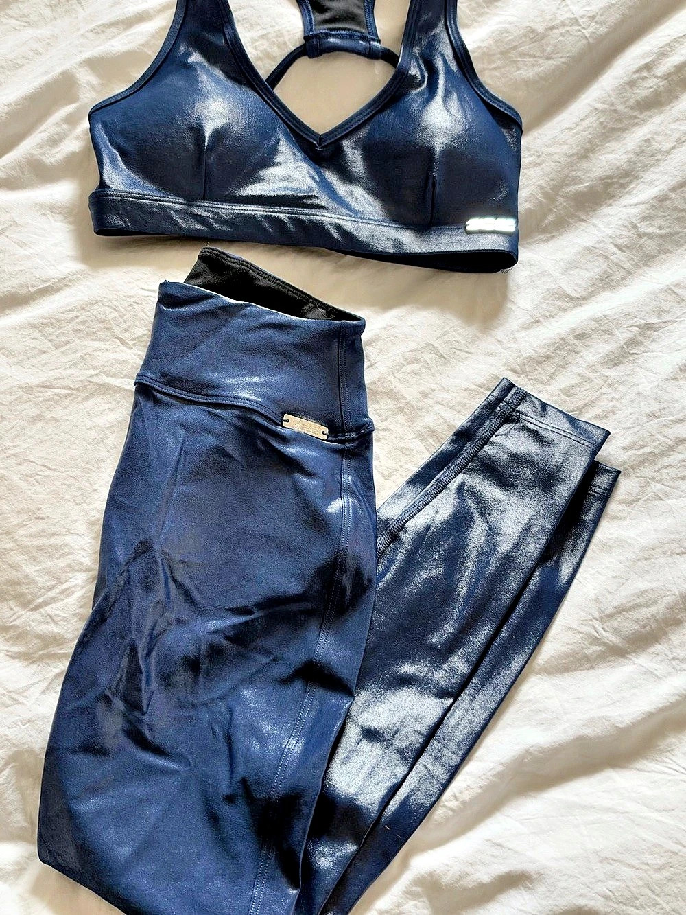 Bombshell Sportswear Power Gloss Set – XS – Gloss Navy